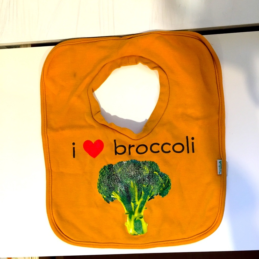 Green Sprouts bib
